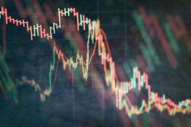 Kârın özet grafik analizi. Toplantıdaki iş planı ve performansı görmek için finansal rakamları analiz etmek