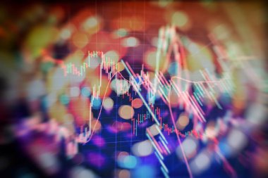 Teknik fiyat grafiği ve göstergesi, mavi ekranda kırmızı ve yeşil şamdan grafiği, piyasa dalgalanması, yükseliş ve düşüş eğilimi. Hisse senedi ticareti, kripto para birimi geçmişi.