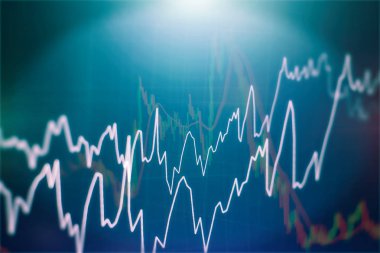 Finansal istatistikleri analiz etmek ve pazar verilerini analiz etmek için çalışma.