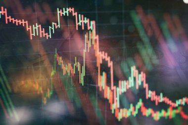 Finansal istatistikleri analiz etmek ve pazar verilerini analiz etmek için çalışma.
