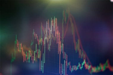 Finansal istatistikleri analiz etmek ve pazar verilerini analiz etmek için çalışma.