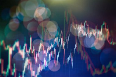 Teknik fiyat grafiği ve göstergesi, mavi ekranda kırmızı ve yeşil şamdan grafiği, piyasa dalgalanması, yükseliş ve düşüş eğilimi. Hisse senedi ticareti, kripto para birimi geçmişi.