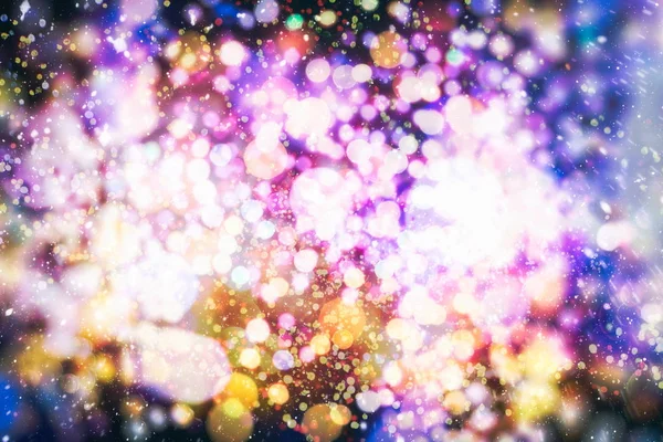 Sfondo magico con colore sfondo festivo con bokeh naturale e luci dorate luminose. Vintage sfondo magico — Foto Stock