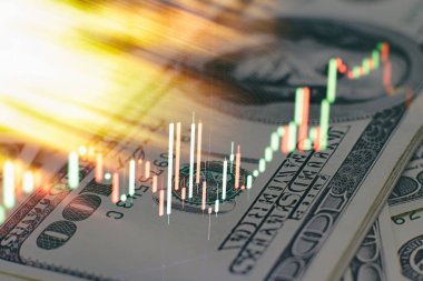 Market Analyze dahil bir monitör de dahil olmak üzere finansal veriler. Çubuk grafikler, diyagramlar, finansal rakamlar. Forex grafiği.