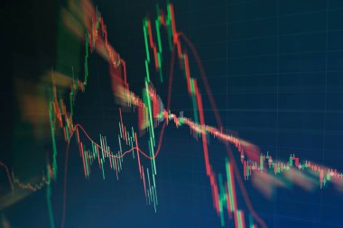 Kârın özet grafik analizi. Toplantıdaki iş planı ve performansı görmek için finansal rakamları analiz etmek