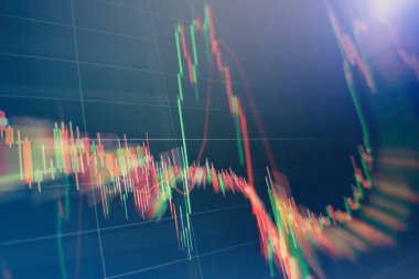 Kârın özet grafik analizi. Toplantıdaki iş planı ve performansı görmek için finansal rakamları analiz etmek
