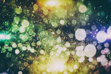 Kışın karanlık günlerini aydınlatmak için mutlu ışıklar, ya da uzun yaz gecelerine eğlence getirmek için..