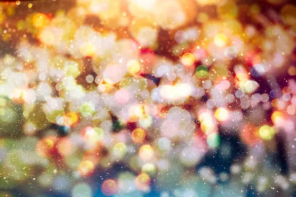 Abstrakter festlicher Hintergrund. Glitter vintage lights hintergrund mit lichtern defokussiert. Weihnachten und Neujahr Fest Bokeh Hintergrund mit Copyspace. — Stockfoto