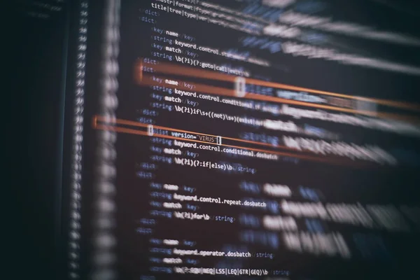 Codice astratto dello script del computer. Schermata del codice di programmazione dello sviluppatore di software. Tempo di lavoro di programmazione del software. Testo del codice scritto e creato interamente da me. — Foto Stock