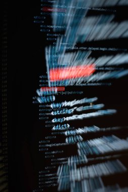 Bilgisayar programlama genellikle programlama için kısaltılmış analiz, geliştirme, algoritmalar ve doğ gibi yürütülebilir bilgisayar programları için bilgisayar sorunu orijinal formülasyonu için bir süreçtir