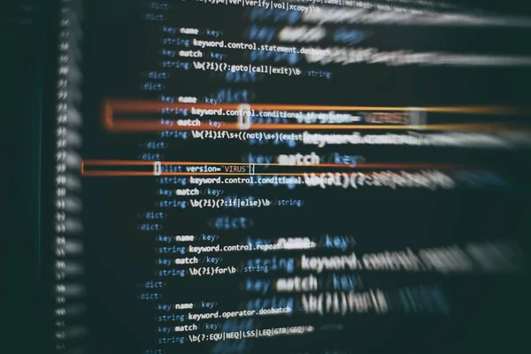 La programación de computadoras a menudo acortada a programación es un proceso para la formulación original de problemas informáticos a programas informáticos ejecutables como análisis, desarrollo, algoritmos y verificatio. — Foto de Stock