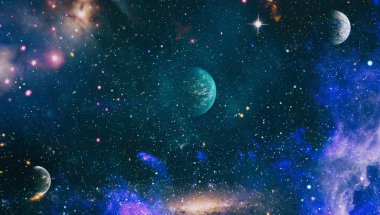 Yıldız ve uzay ile Samanyolu galaksi . Derin uzaya bakan yeni büyük panoramik. Yıldızla dolu karanlık gece gökyüzü. Uzaydaki bulutsu. Derin uzayın sırları. Bu görüntünün elemanları tarafından döşenmiş