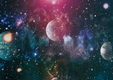 Parlak yıldız bulutsu. Uzak galaksi. Soyut resim. Nasa tarafından döşenmiş bu görüntü unsurları.