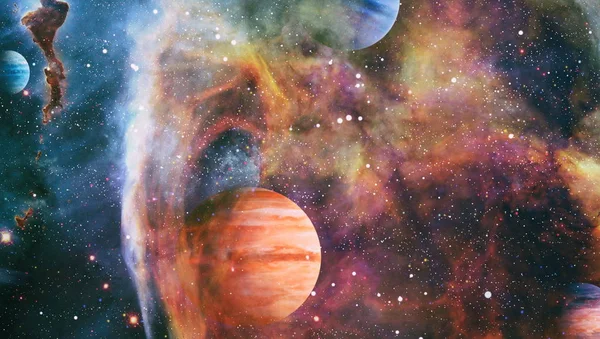 これまでのところ、宇宙空間に対して星雲や星のフィールド輝いている。NASAによって提供されたこの画像の要素. — ストック写真