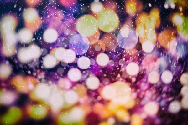 Fondo festivo con bokeh natural y luces doradas brillantes. Fondo Vintage Magic con bokeh colorido. Primavera Verano Navidad Año Nuevo disco fiesta fondo . —  Fotos de Stock