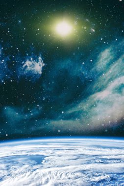 Uzaydaki gezegenler, yıldızlar ve galaksiler uzay keşiflerinin güzelliğini gösteriyor. NASA tarafından döşenmiş elementler