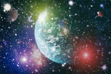 Nebula ve galaksiler uzayda. Uzayda Dünya 'dan birçok ışık yılı uzakta. Bu görüntünün elementleri NASA tarafından desteklenmektedir