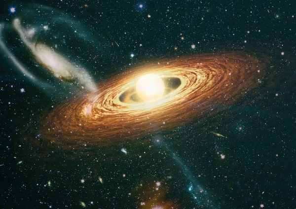 Derin uzayda sarmal galaksi. Gezegen ve galaksinin yıldızları serbest uzayda. Renkli nebula ve evrendeki açık yıldız kümesi. Bu görüntünün elementleri NASA tarafından desteklenmektedir.