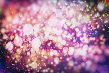 Yeni yılınız kutlu olsun. Tebrik kartı konsepti. Kışın kar taneleri yağar.