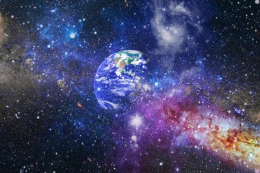 Dünya ve galaksiler uzayda. Bilim kurgu sanatı. Bu görüntünün elementleri NASA tarafından desteklenmektedir.