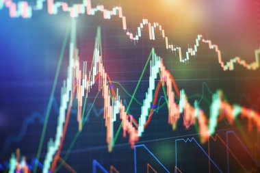 Ticari piyasanın sonucunu bulmak için grafiklerden ve grafiklerden veri analizi. Finansal istatistikleri analiz etmek ve pazar verilerini analiz etmek için çalışma.