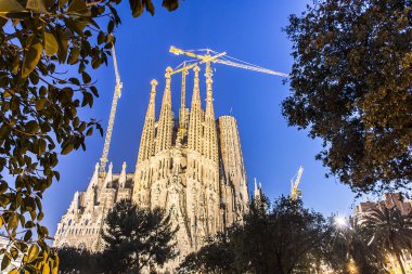 Mimar Antonio Gaudi, Katalonya, Barcelona İspanya - 16 Mayıs 2018 tarafından da La Sagrada Familia Katedrali.