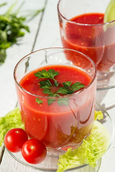 Świeżych Pomidorów Sok Pomidorów Zieleni — Zdjęcie stockowe