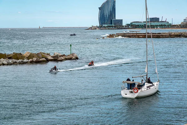 Yacht Bianco Nel Porto Barcellona Maggio 2018 — Foto Stock