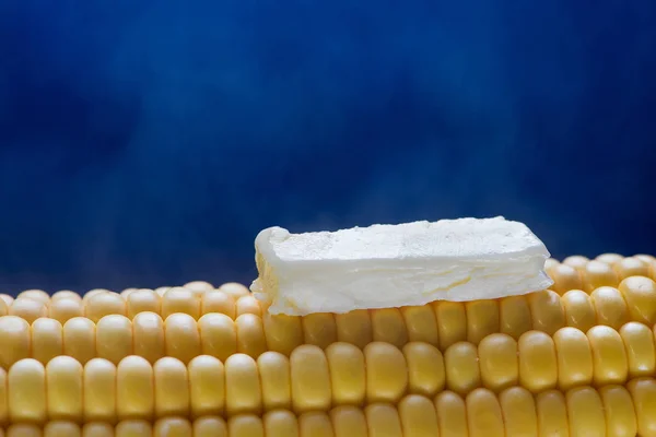 Corn Melting Butter Blue Background — Stock Photo, Image