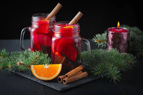 Vino Caldo Inverno Natale Con Deliziosi Arancia Spezie — Foto Stock