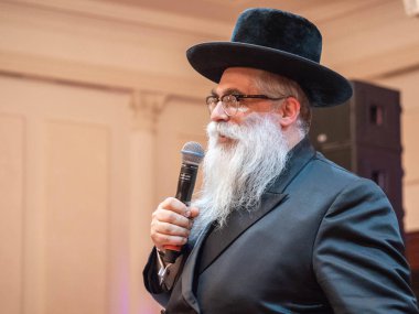 Jakov Dov Blajch, Başkan Rabbi Kiev ve Ukrayna, konuşma sırasında basın toplantısı Odessa tutmak. Mayıs 2018, Odessa, Ukrayna