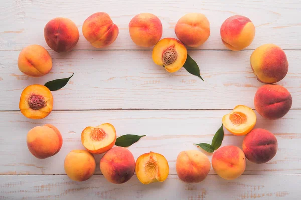 Lot Fresh Peaches White Table — Stock Photo, Image