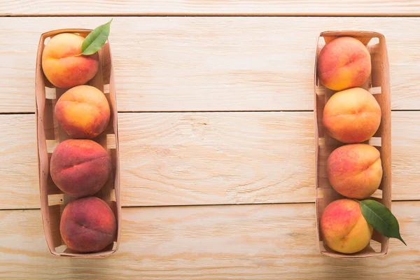 Lot Fresh Peaches White Table — Stock Photo, Image