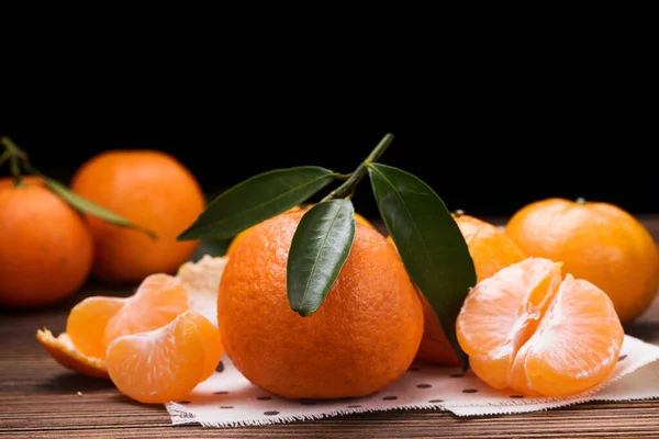 Verse Sinaasappelmandarijn Houten Tafel Fruitachtergrond — Stockfoto