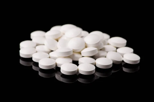Pilules Blanches Sur Fond Verre Noir Pharmacie Médicale — Photo