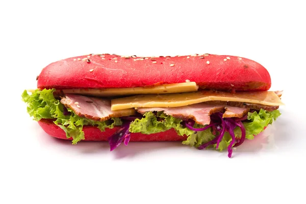 Τηγανητό Σάντουιτς Σαλάτα Τυρί Που Απομονώνεται Λευκό Φόντο Γρήγορο Σνακ — Φωτογραφία Αρχείου