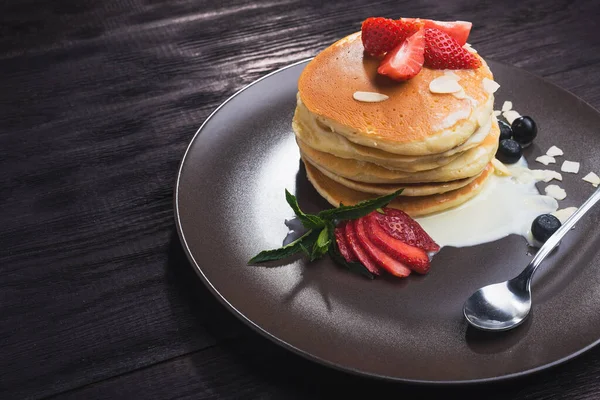 Tasty Pancake Strawberries Table — Stock Photo, Image