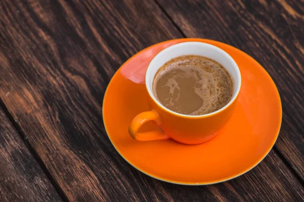 Orange Kaffeetasse Auf Altem Holztisch Aromagetränk — Stockfoto