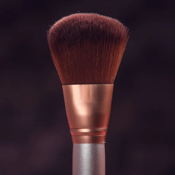 Kosmetisk Borste För Skönhet Makeup Svart Bakgrund — Stockfoto