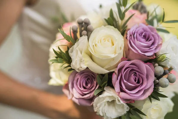 Closeup Photo Bride Holding Flower Bouquet Wedding Decoration Background — Stock Photo, Image
