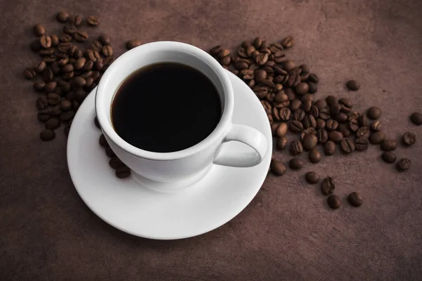 Taza Café Aromático Con Frijoles Asados Sobre Fondo Antiguo Vintage — Foto de Stock