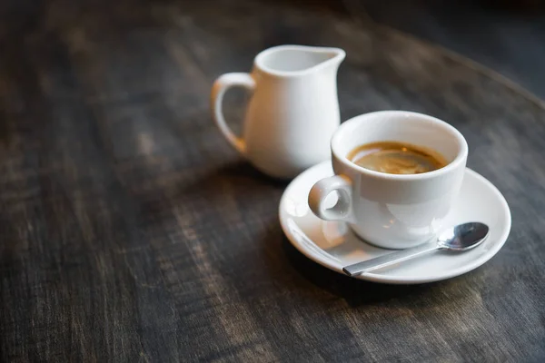 Tasse Café Sur Table Dans Café Boisson Fraîche Depuis Matin — Photo