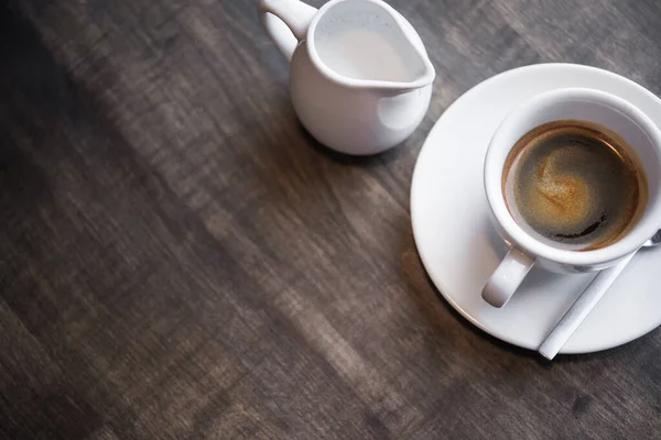 Tasse Café Sur Table Dans Café Boisson Fraîche Depuis Matin — Photo