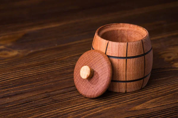 Abrir Pequeño Barril Madera Sobre Una Mesa — Foto de Stock