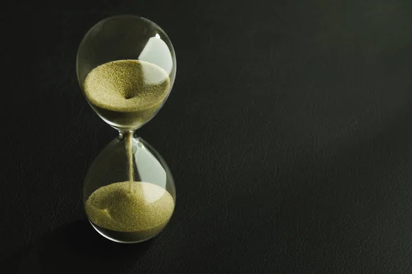 Sandglas Timglas Med Sand Tiden Rinner Snabbt Beslutsfattande Näringslivet — Stockfoto