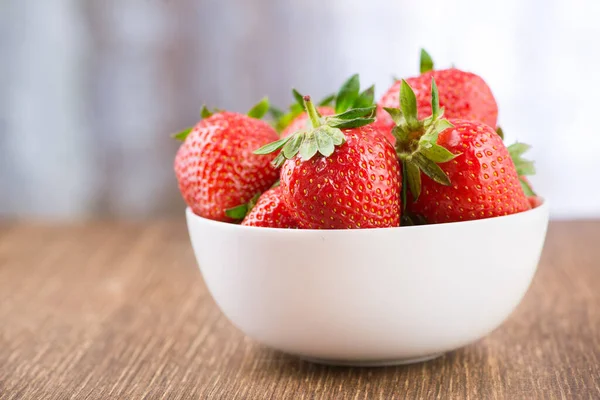 Fresh Red Strawberry Bowl Table Sweet Summer Dessert Background — Stock Photo, Image