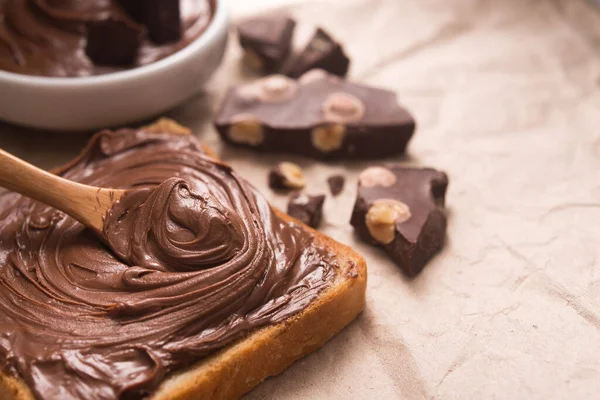 Chocolate Dulce Untado Sobre Pan Con Crema Barritas —  Fotos de Stock