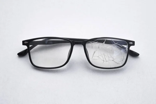 Närbild Trasiga Svarta Glasögon Konsistens — Stockfoto