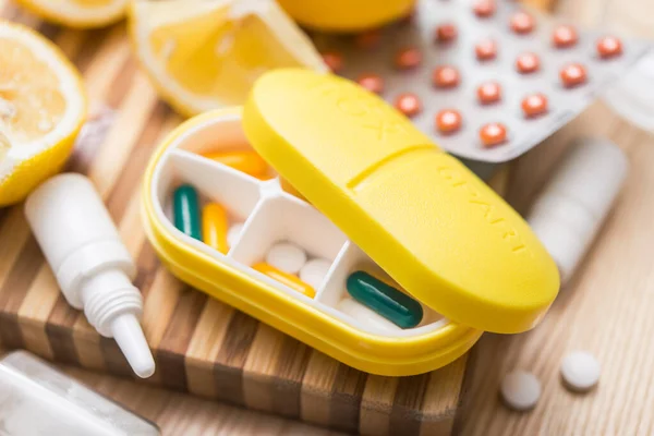 Yellow Capsule Container Box Pills Daily Take Medicine Treatment Influenza — Stock Photo, Image