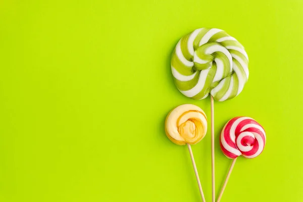 Lollypops Yammy Candy Színes Háttérrel Trend Élelmiszer Minimális Koncepció Lapos — Stock Fotó